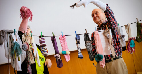 Das Düsseldorfer Sockentheater spielt für Kinder beim Aktionstag Kultur & Alter 2014.